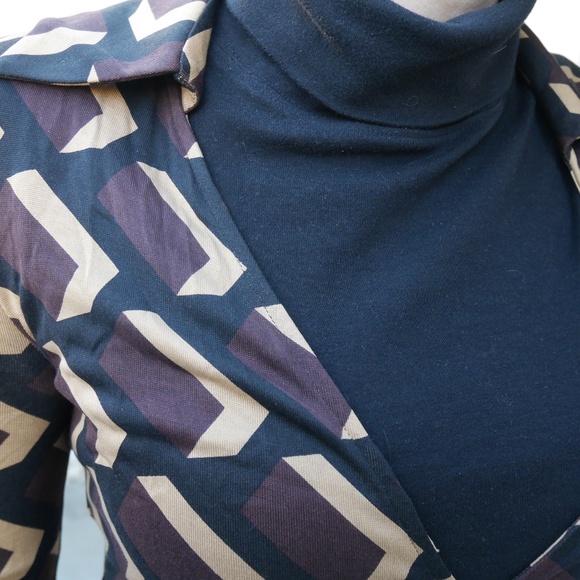 Diane Von Furstenberg Vintage Re-Issue Wrap Dress - Picture 3 of 5